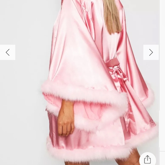 NWT Boohoo Gemma Collins Short Kimono Robe W/ Fluffy Sleeve Pink Women’s Size 18 - Picture 2 of 16